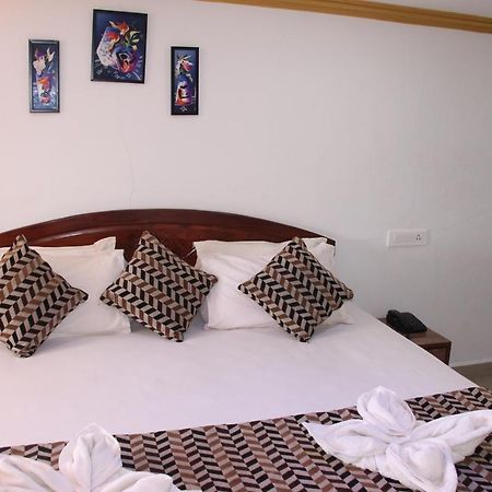 Hotel M R Manfred Calangute Luaran gambar