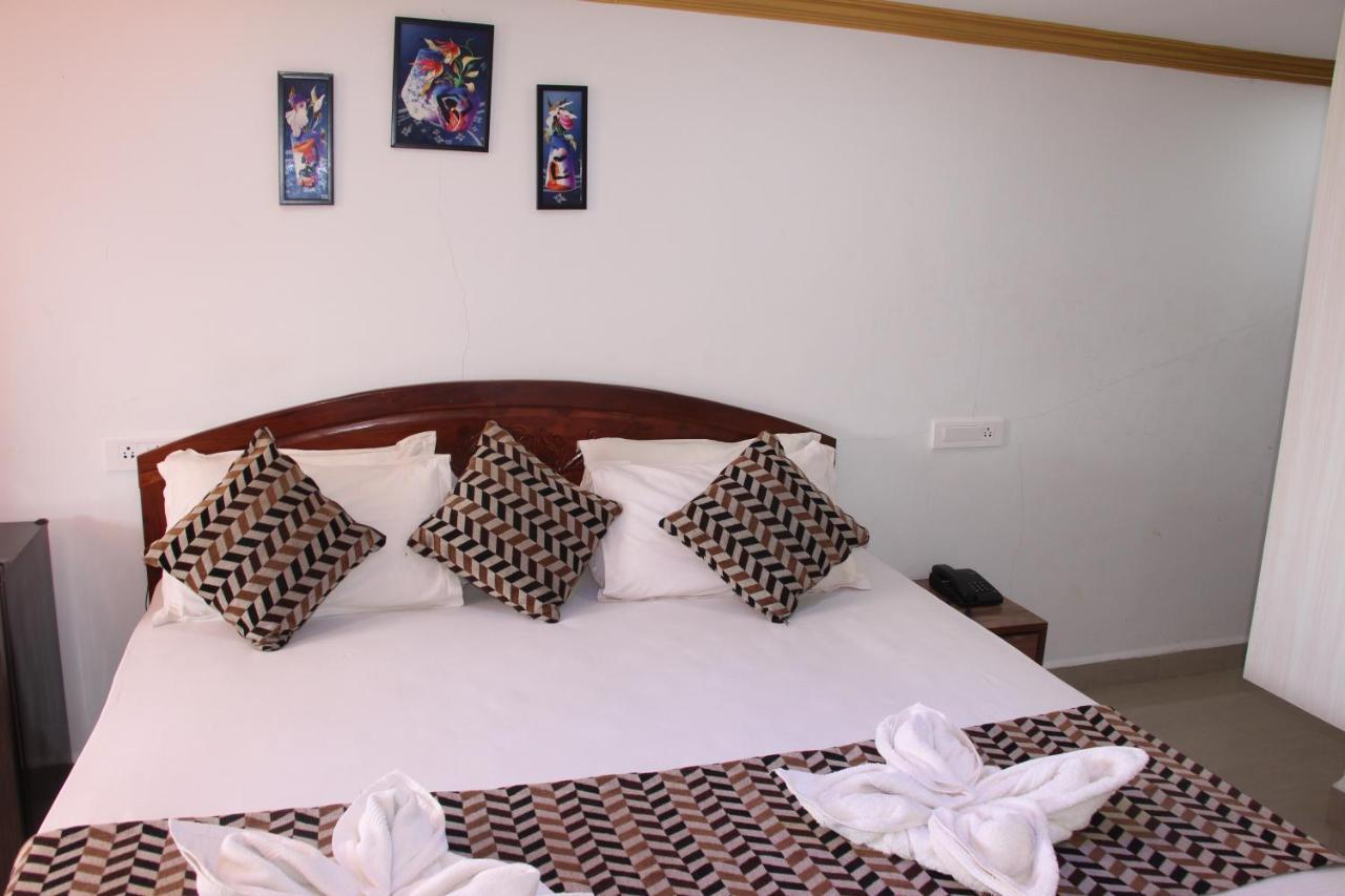 Hotel M R Manfred Calangute Luaran gambar