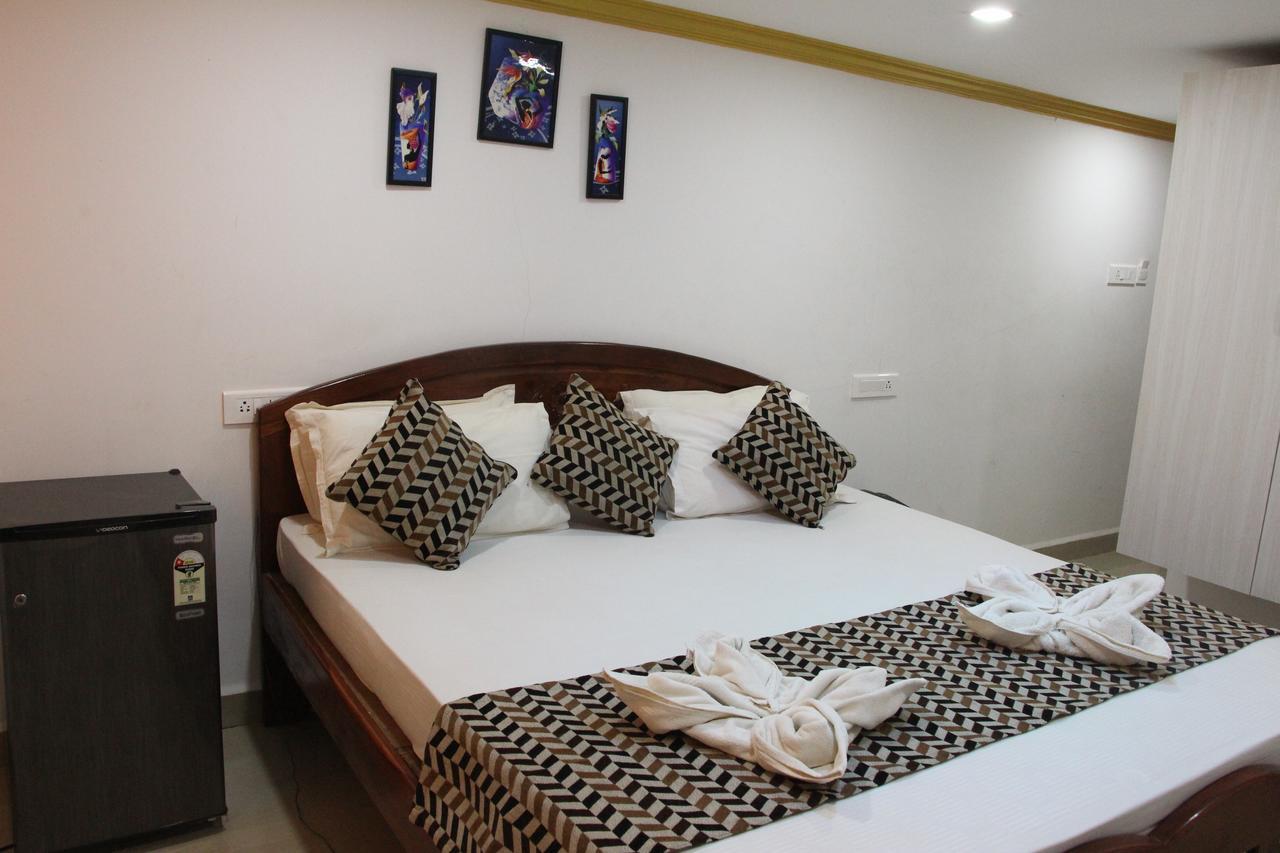 Hotel M R Manfred Calangute Luaran gambar