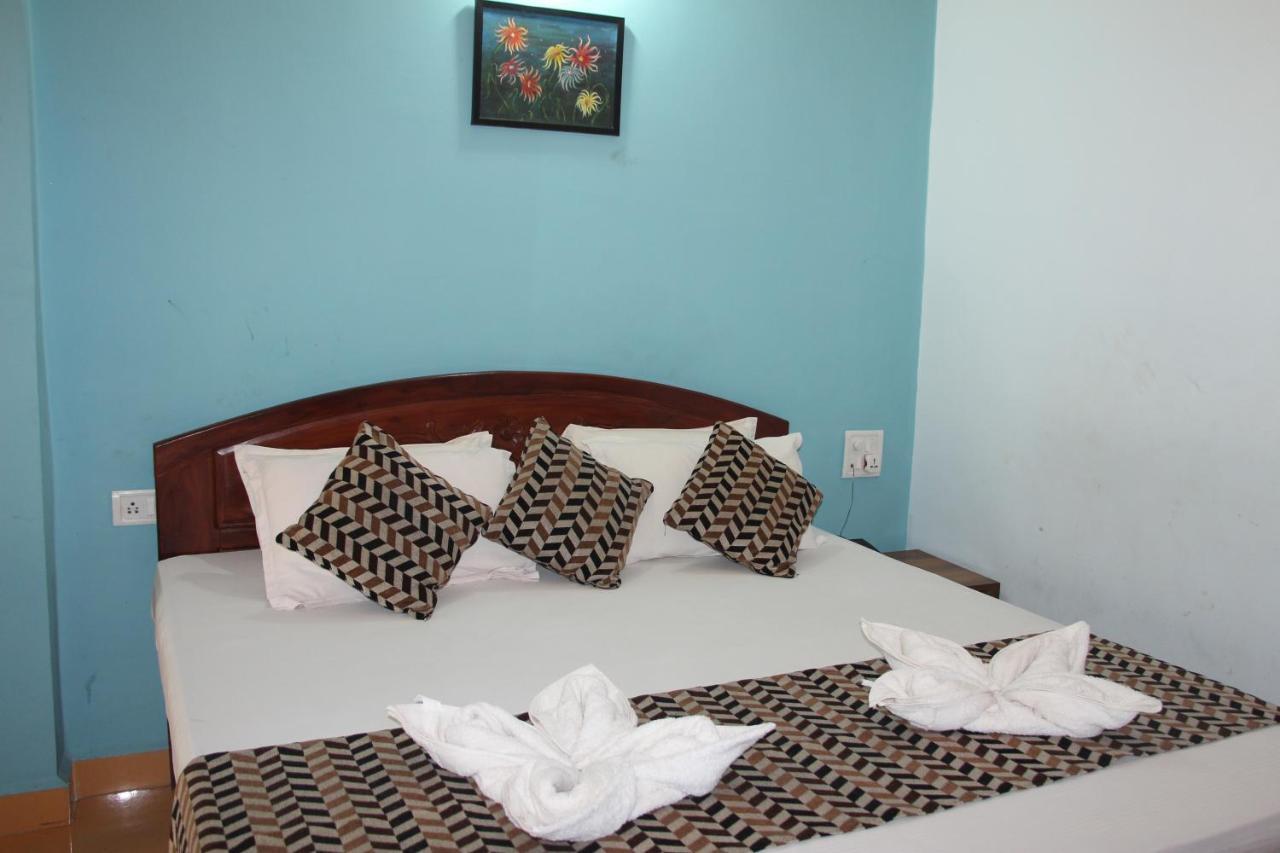 Hotel M R Manfred Calangute Luaran gambar